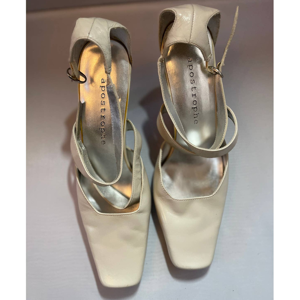 Apostrophe cream shoes 6M‎